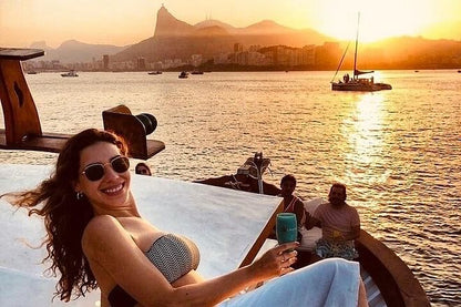 Rio de Janeiro Private Boat Excursion with Barbecue and Drinks