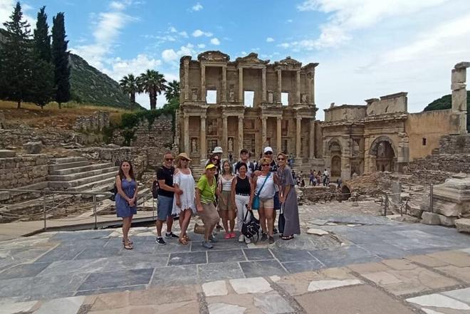 Private Ephesus Tour with Complimentary Turkish Bath Experience from Kusadasi Port