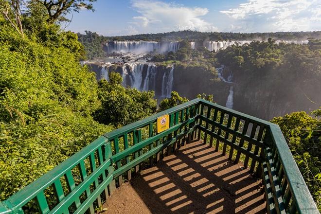 Iguassu Falls Exclusive 3-Day, 2-Night Private Tours with Resort Stay