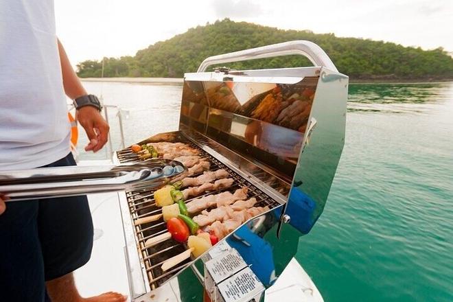 Angra and Ilha Grande Day Cruise from Rio with BBQ and Beverages