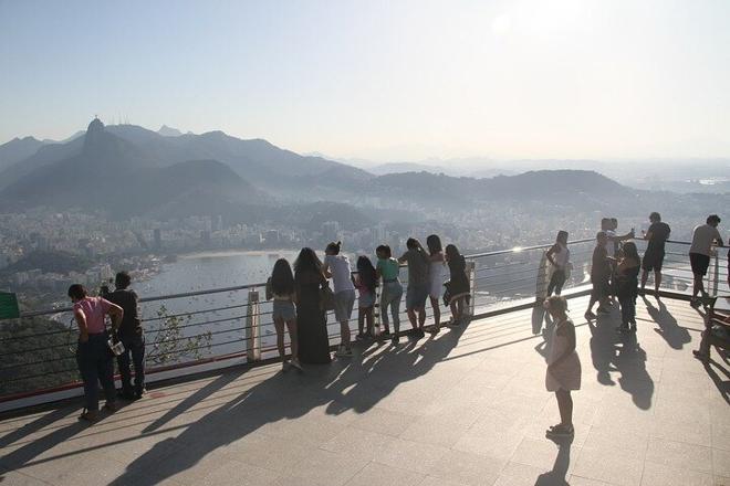 Rio de Janeiro in a Day: Private 10-Hour Tour Including Christ the Redeemer, Sugarloaf Mountain, Selarón Steps & Downtown Highlights