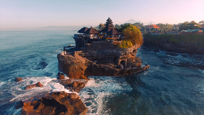 Discover the Majesty of Bali: Royal Temple, Tanah Lot, and Artisanal Chocolate Tasting Experience