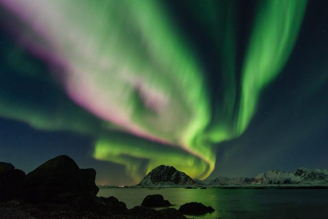 Reykjavik Northern Lights Cruise: An Enchanting Evening at Sea