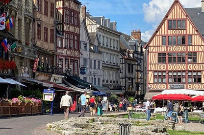 Discover Normandy: Small-Group Day Trip to Rouen, Deauville, and Honfleur from Paris