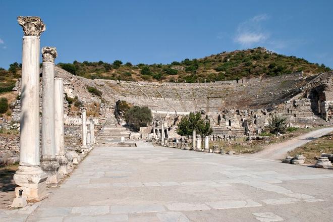 Private Ephesus Tour with Complimentary Turkish Bath Experience from Kusadasi Port