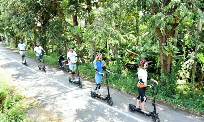 Bali Scooter Adventure with Private Hotel Transfers