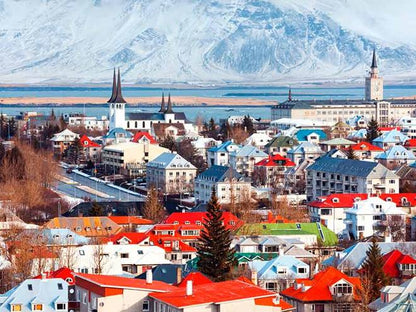 Reykjavik City Day Tour for Small Groups (Up to 4 Guests)