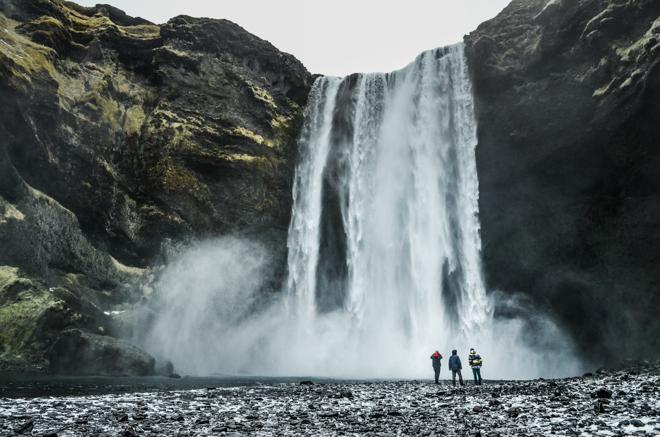 Ultimate Iceland Winter Adventure: Golden Circle, South Coast & Northern Lights Tour