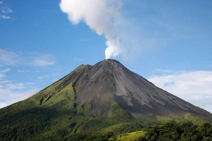 Two-Day Arenal Volcano and Baldi Hot Springs Adventure from San Jose