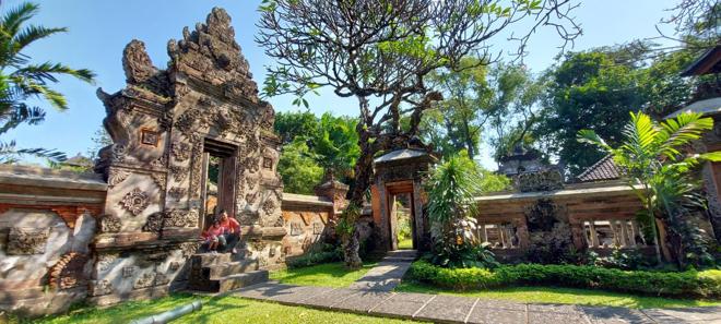 Explore Bali's Past: Guided Museum and Bajra Sandhi Monument Tour in Denpasar