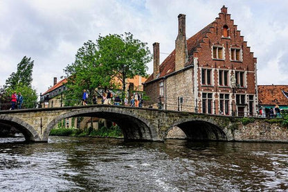 Private 2-Day Tour from Paris to Bruges, Antwerp & Brussels by Minivan