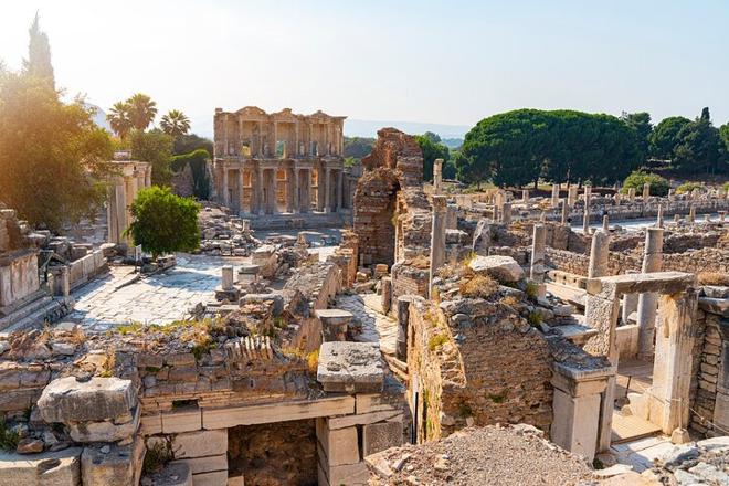 Ephesus Tour Highlights: Exclusive Shore Excursion from Kusadasi Port for Cruise Guests