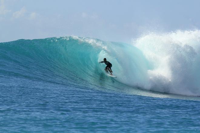 Ultimate Uluwatu Beach Adventure: Full-Day Tour with Water Activities