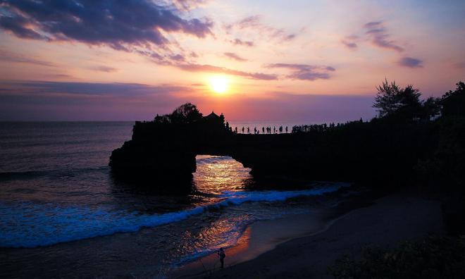 Bali Tanah Lot Sunset Tour: A Day Trip to Remember