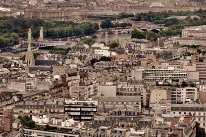 Private Full-Day Tour of 7 Iconic Paris Landmarks in a Mercedes