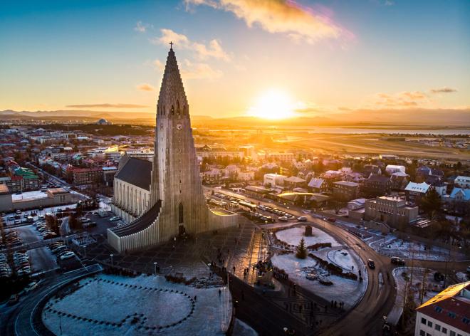 Reykjavik City Day Tour for Small Groups (Up to 4 Guests)