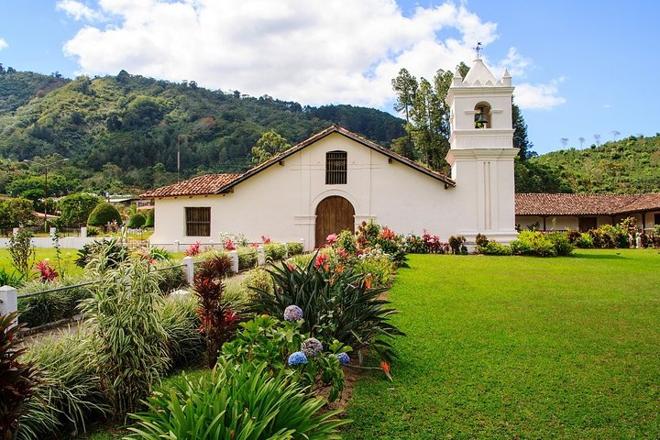 Discover Cartago's Gems: Private Tour of Irazu Volcano, Orosi Valley, and Ujarras Ruins