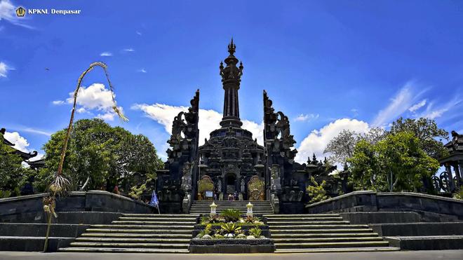 Explore Bali's Past: Guided Museum and Bajra Sandhi Monument Tour in Denpasar