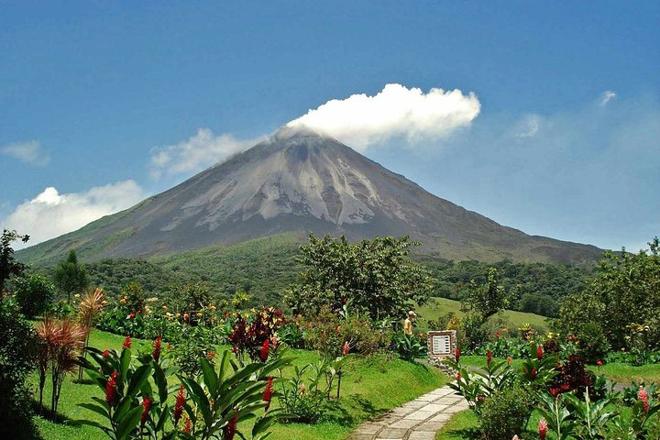 Costa Rica 13-Day Self-Drive Tour: Explore at Your Own Pace