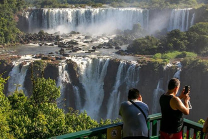 Private Tour: Explore Itaipu Dam and Iguassu Falls Brazilian Side