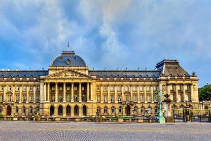 Private 3-Day Netherlands and Belgium Minivan Tour from Paris