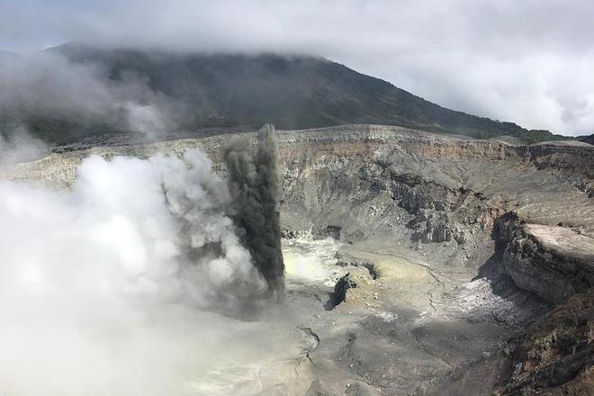 Private Half-Day Tour to Poas Volcano National Park