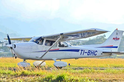 Private 1-Hour Scenic Flight Over Poás Volcano