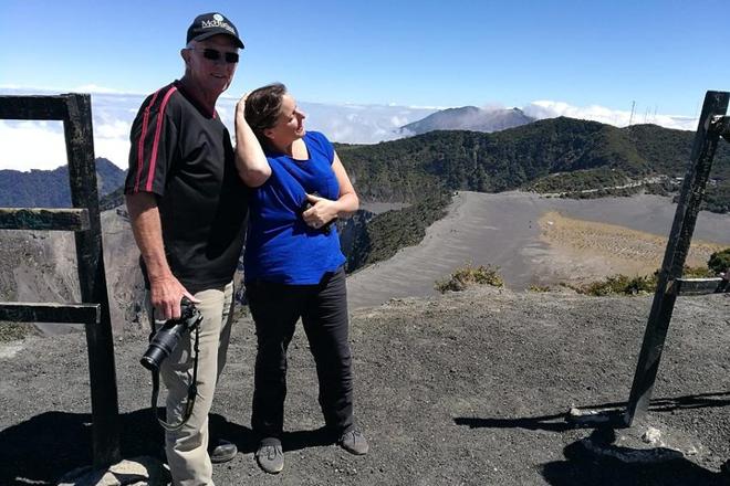 Irazú Volcano National Park: Exclusive Half-Day Private Tour from San José