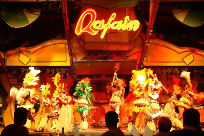 Rafain Steakhouse Dinner and Show Experience