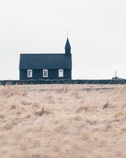 Discover the Snæfellsnes Peninsula: A Scenic Tour from Grundarfjordur Port