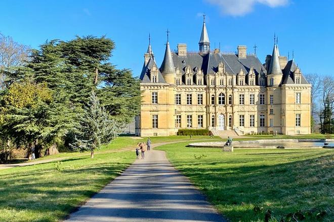 Exclusive Champagne Tasting Day Trip: AYALA since 1860 and Moët & Chandon from Paris