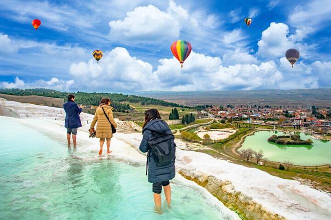 Budget-Friendly Pamukkale Hot Air Balloon Experience