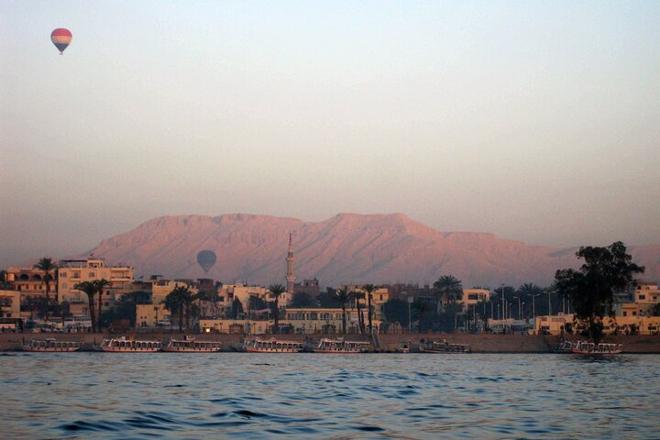 Luxor Full-Day Private Tour: Discover East & West Banks from Hurghada