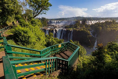 IGU Airport Round-Trip Shuttle with 2-Day Iguassu Sightseeing Tour