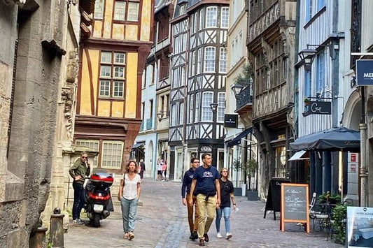 Discover Normandy: Small-Group Day Trip to Rouen, Deauville, and Honfleur from Paris