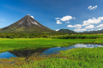 Costa Rica 8-Day Adventure: Unforgettable Expedition and Vacation Package