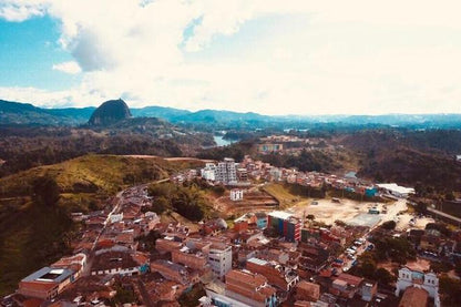 Guatape Day Tour: Scenic Boat Cruise With Lunch