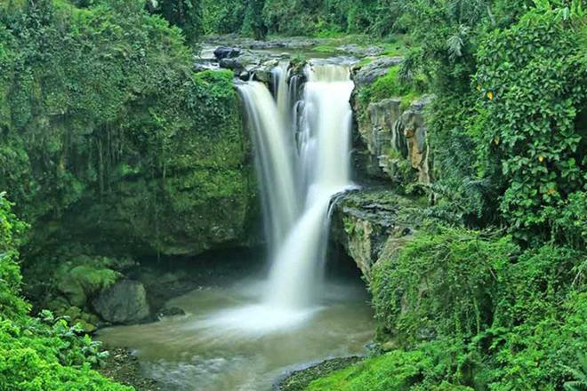 Ubud Temple and Waterfall Tour: Discover Bali's Spiritual and Natural Wonders