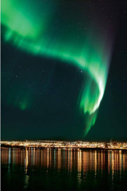 Reykjavik Northern Lights Sailing Adventure and Aurora Exhibition Experience