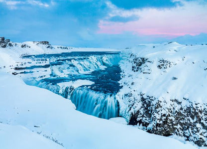 Ultimate Iceland Winter Adventure: Golden Circle, South Coast & Northern Lights Tour