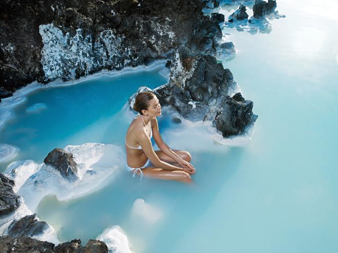 Experience the Blue Lagoon and Northern Lights Tour - Includes Admission