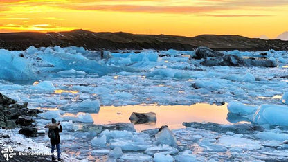 Explore the Majestic Jökulsárlón Glacier Lagoon and South Iceland's Wonders