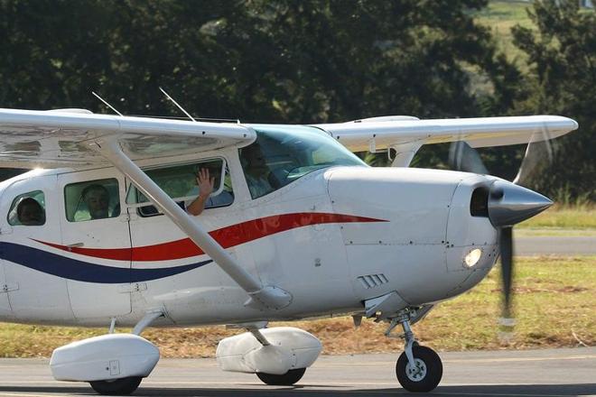 Private 1-Hour Scenic Flight Over Poás Volcano