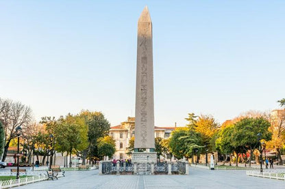 Istanbul Historical Center: Guided Walking Tour Experience