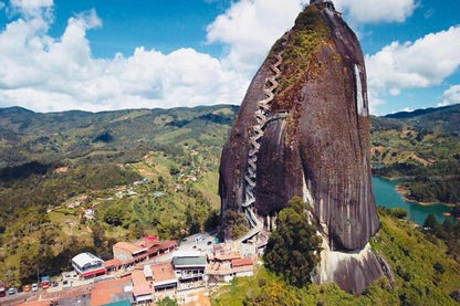 Guatape Day Tour: Scenic Boat Cruise With Lunch