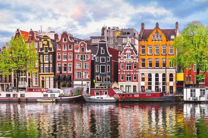 Private 3-Day Netherlands and Belgium Minivan Tour from Paris