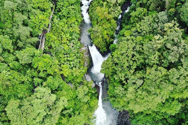 Private Tour to Poas Volcano and La Paz Waterfall Gardens