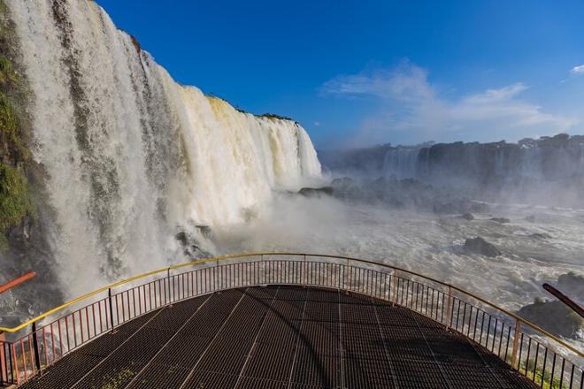 Round-Trip Airport Transfer & 4-Day Sightseeing Tour in Iguassu