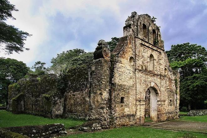 Discover Cartago's Gems: Private Tour of Irazu Volcano, Orosi Valley, and Ujarras Ruins