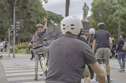 Exploring Palermo: Forest and City Center Bike Adventure